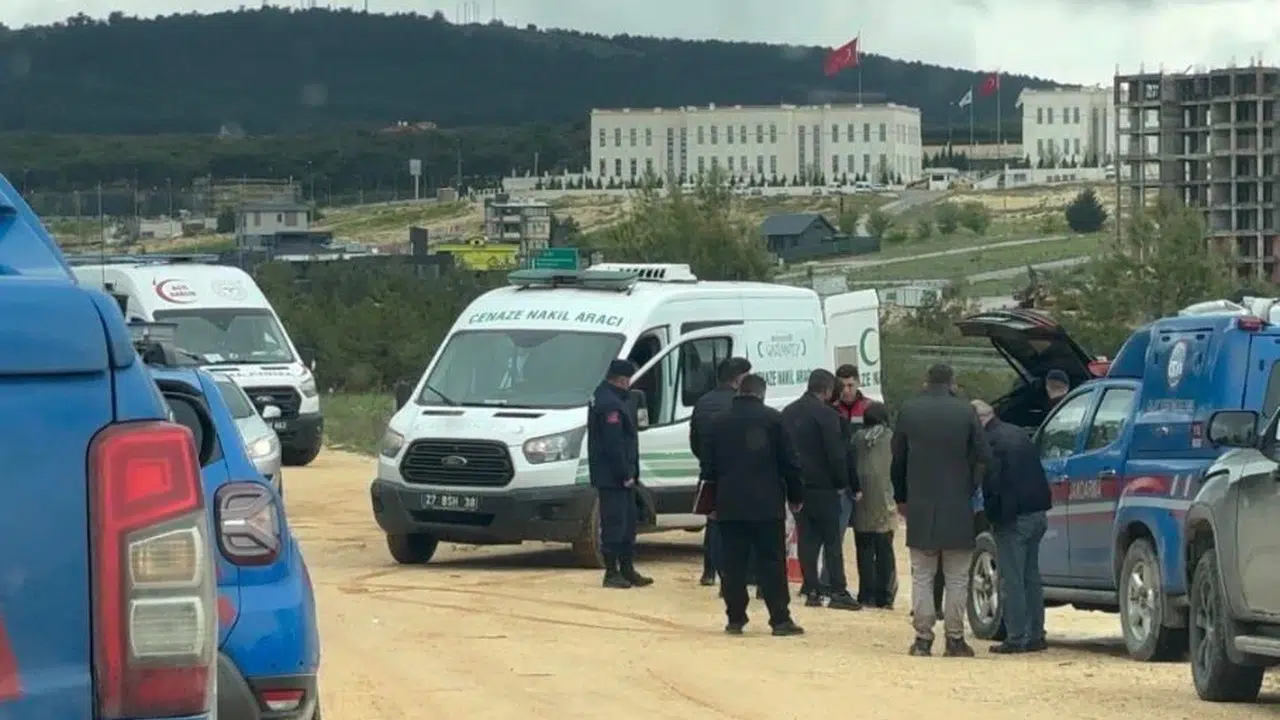 Gaziantep'te ormanlık alanda acı tablo: Lüks aracın içinde cansız bedeni bulundu