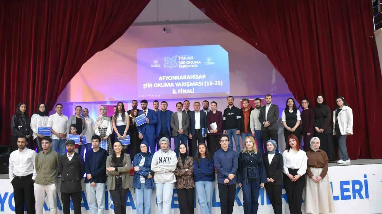 Dizelerin gücü Afyonkarahisar’da buluştu: Genç şairler bölge finaline göz kırptı