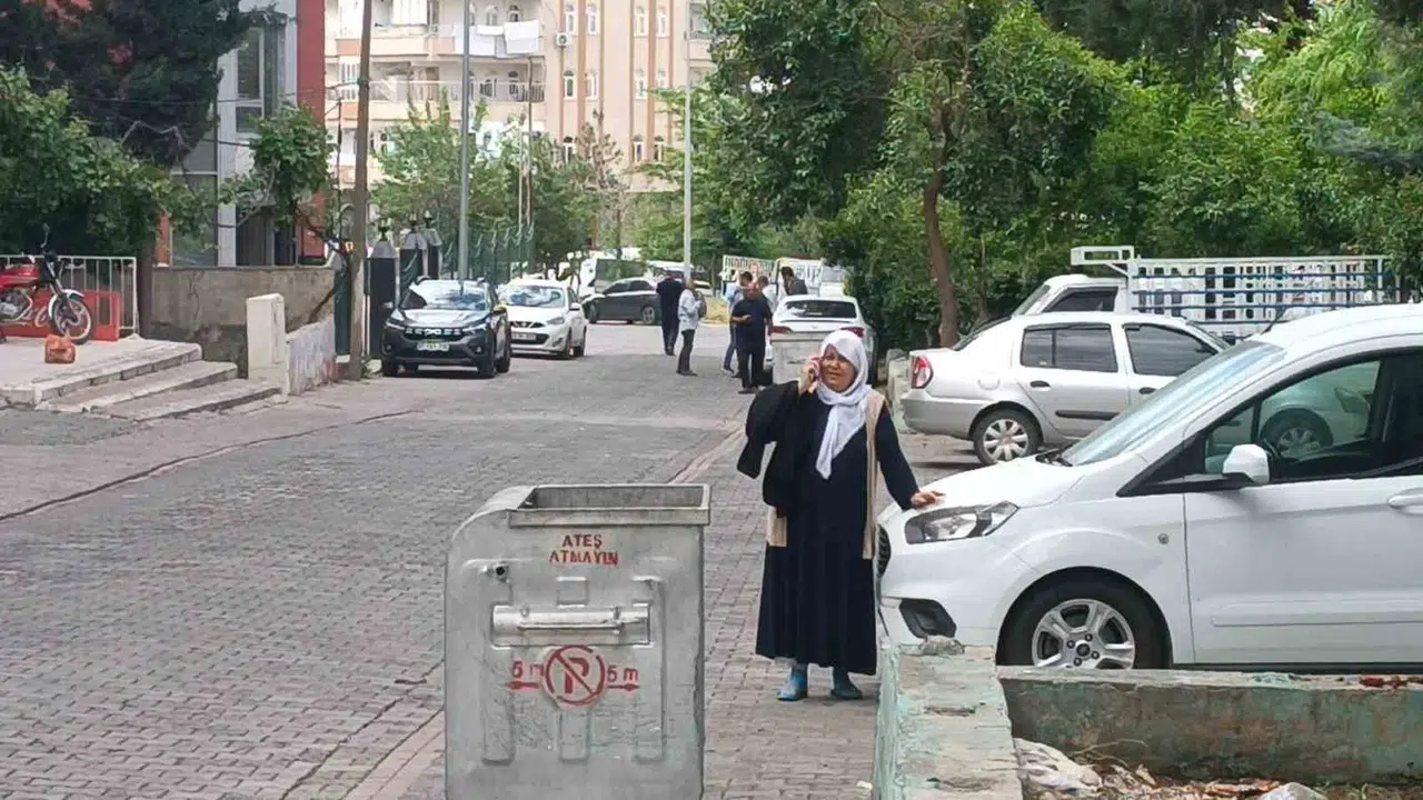 Malatya sallandı, Şanlıurfa ayağa kalktı: Deprem paniği sokaklara taşırdı