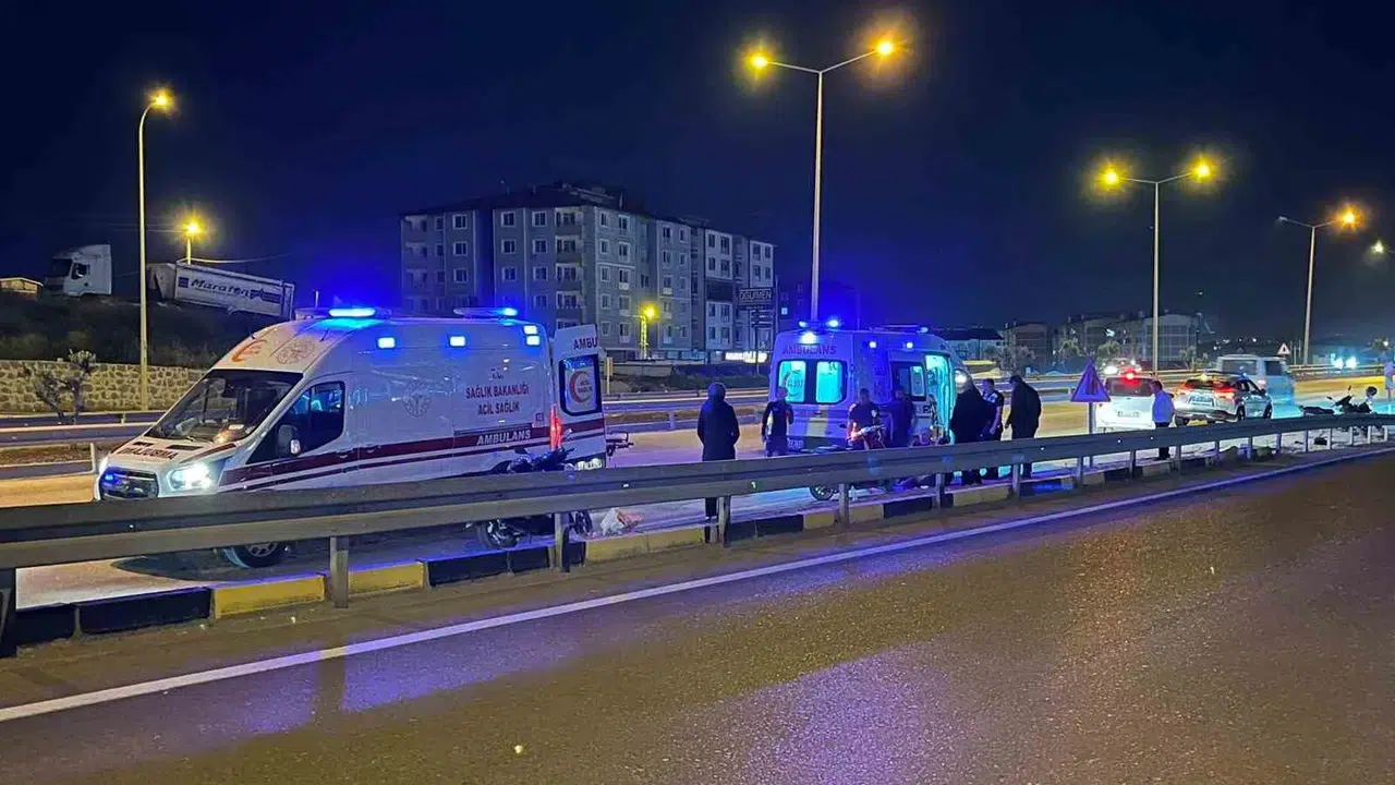 Antakya trafiğinde motosiklet dehşeti: İki sürücü hastanelik oldu
