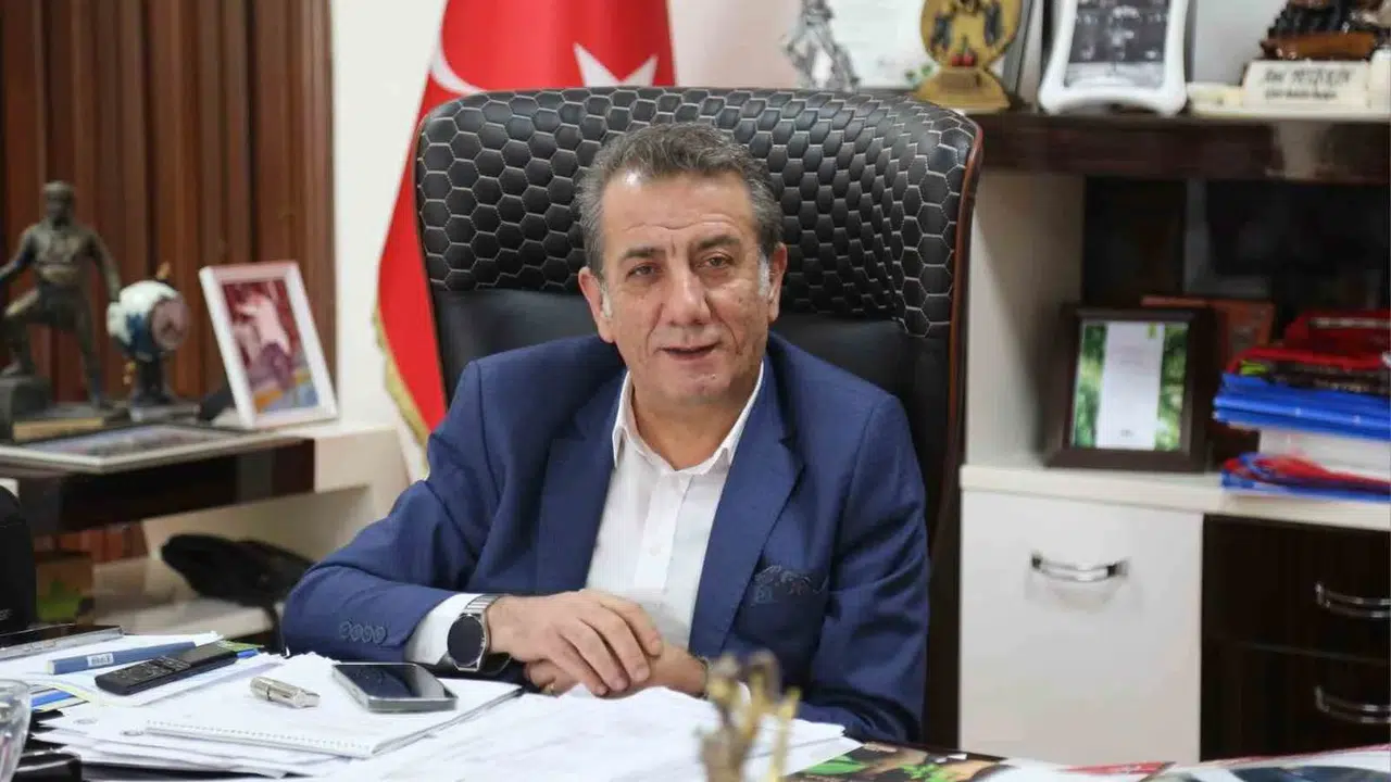 Efeler’de Anneler Günü coşkusu: Başkan Yetişkin’den tüm annelere özel davet