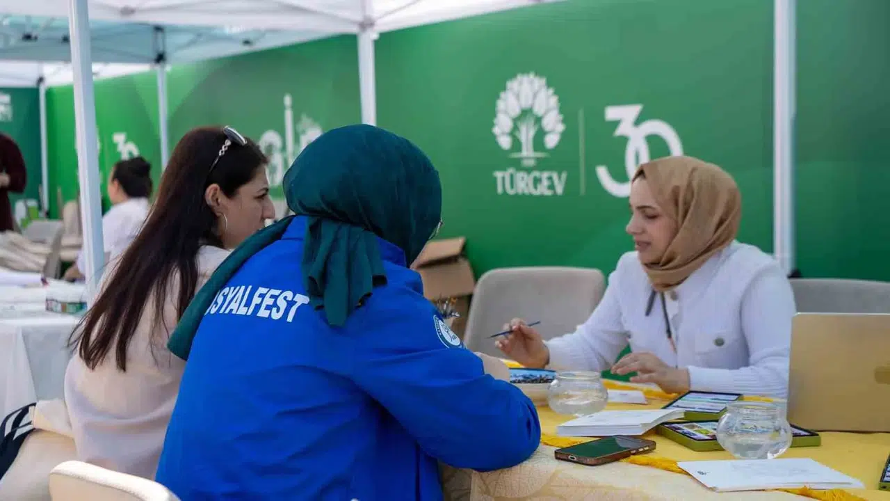 Gençlerin Sosyal Bilimler Buluşması: TÜRGEV standı festivalin çekim merkezi oldu