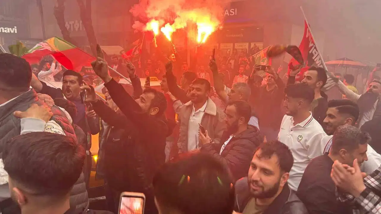 Tarihi zafer Diyarbakır’ı ayağa kaldırdı: Amedspor artık Süper Lig’de