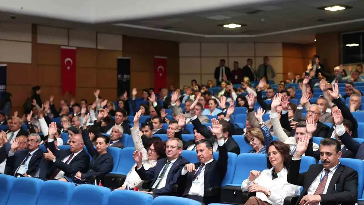 Kıyı Belediyeler Birliği’nde Ahmet Aras dönemi: Hedef 120 üyeyle daha güçlü bir yerel yönetim