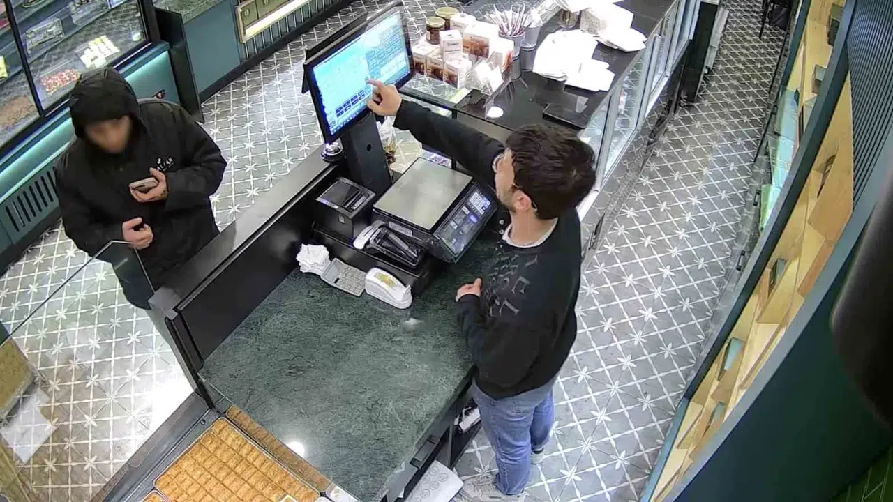 Pastanede pes dedirten olay: Tatlısını yedi, hesabı ödemediği gibi bir de dükkan sahibini tehdit etti