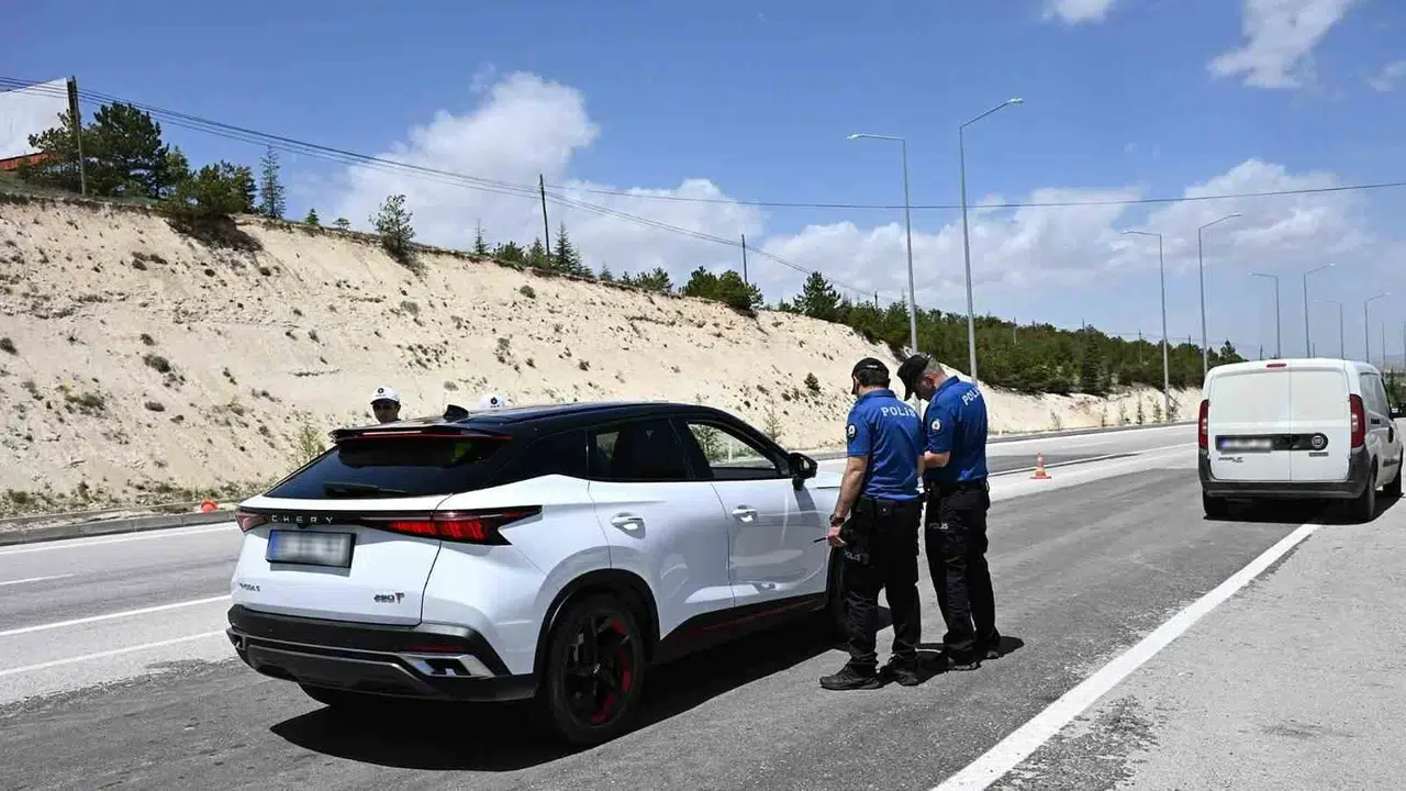 Karaman’da şafak operasyonu: Suçlulara geçit yok, 6 kişi cezaevine gönderildi