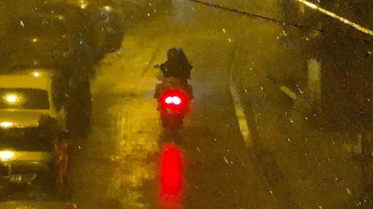 Bartın’da gece yarısı dehşeti: Şiddetli fırtına hayatı felç etti