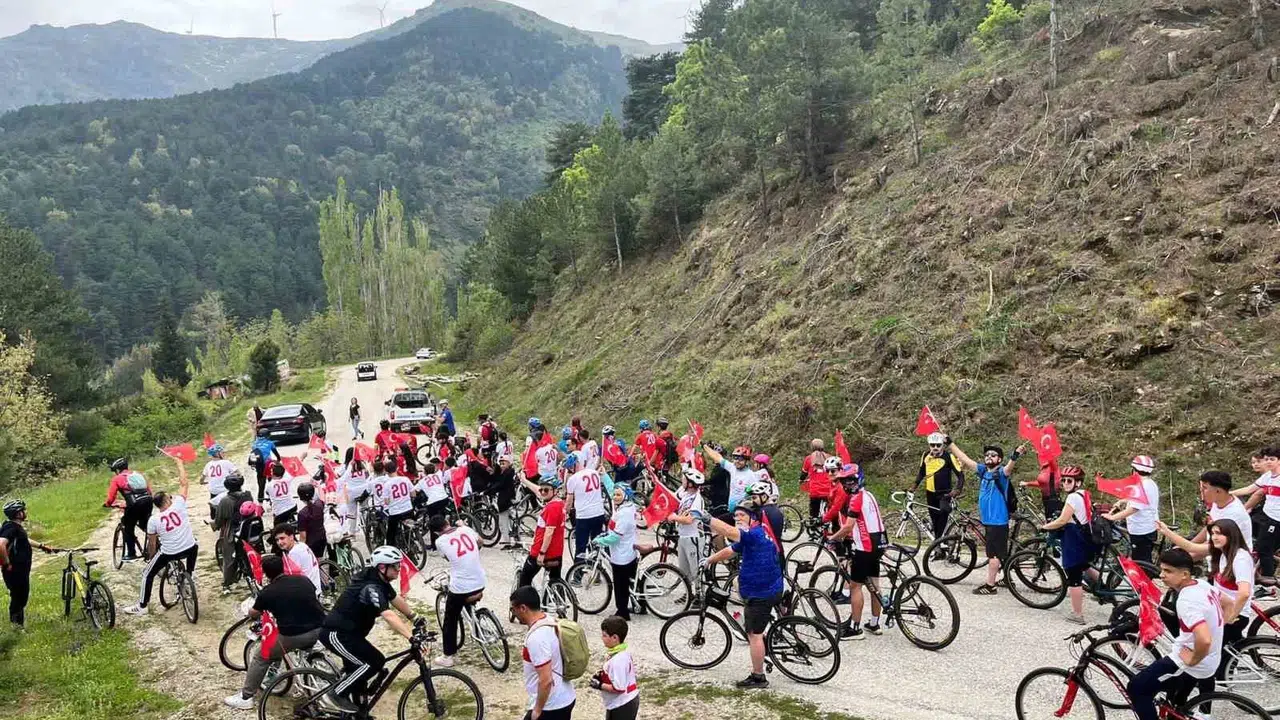 Babadağ'da bayram havası: Milli mücadele ruhu iki teker üzerinde buluştu