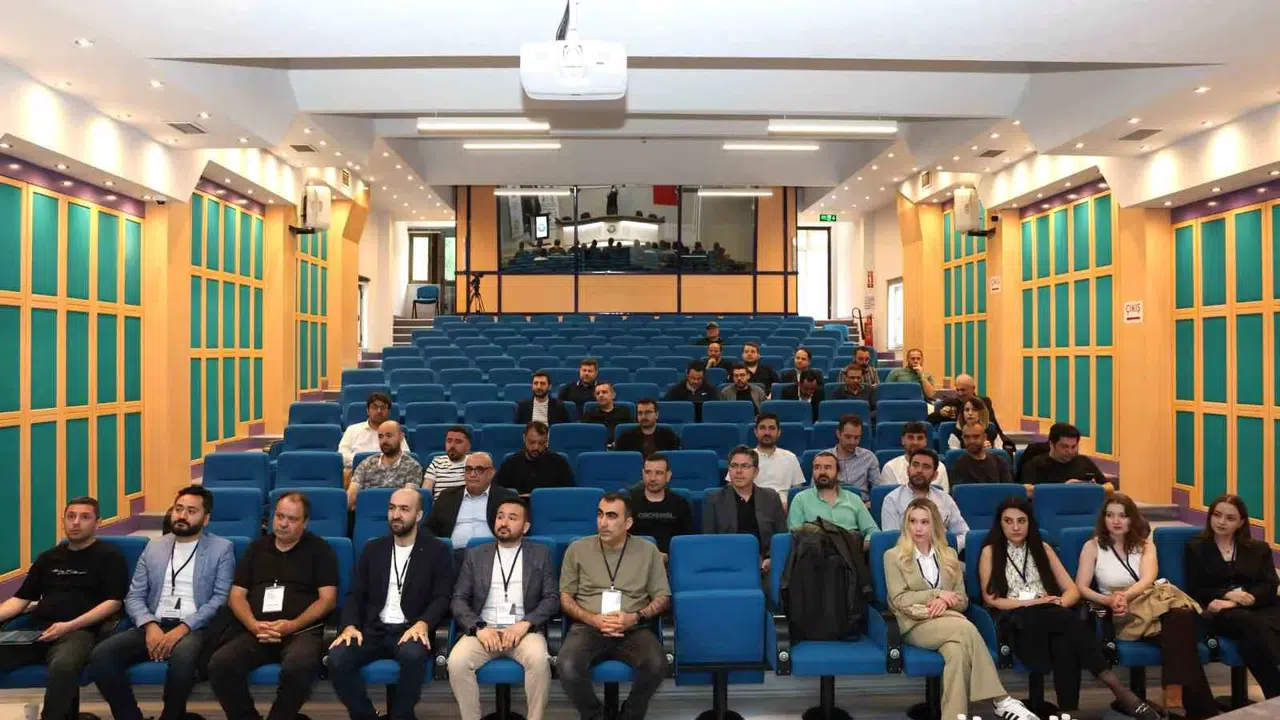 Sanayinin kalbi dijitalleşme için attı: Denizli OSB’de teknoloji zirvesi