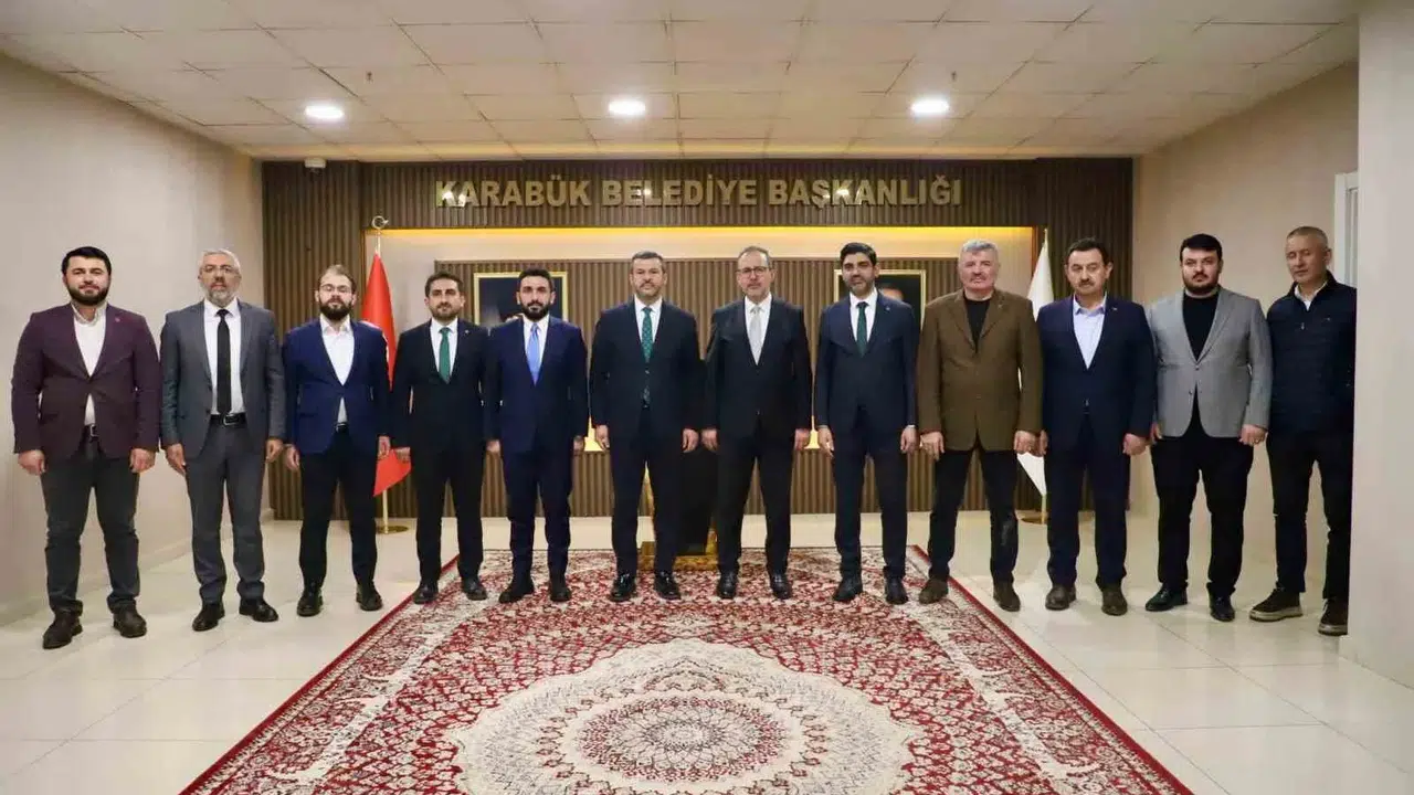 Kasapoğlu’nun Karabük mesaisi: Hem belediyeyi hem sanayinin kalbini inceledi