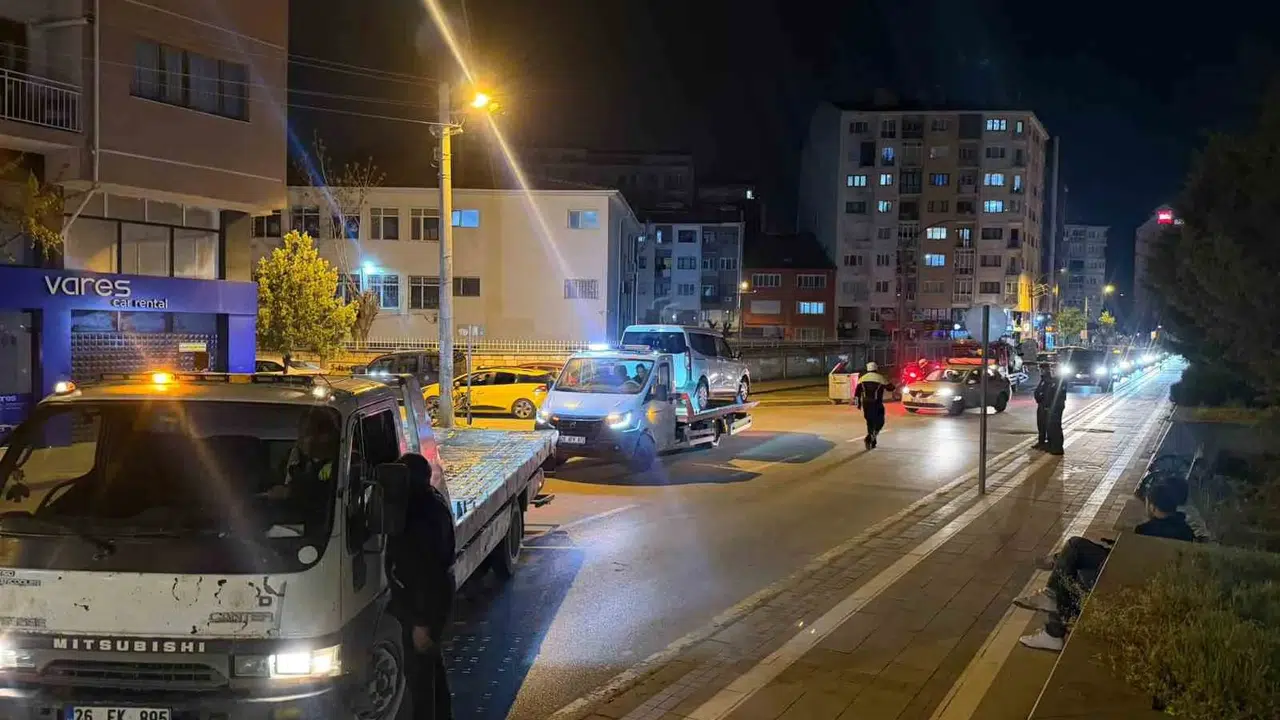 Eskişehir’de 1 Mayıs mesaisi: Uyarıları hiçe sayan 33 aracın çekilme anları kamerada