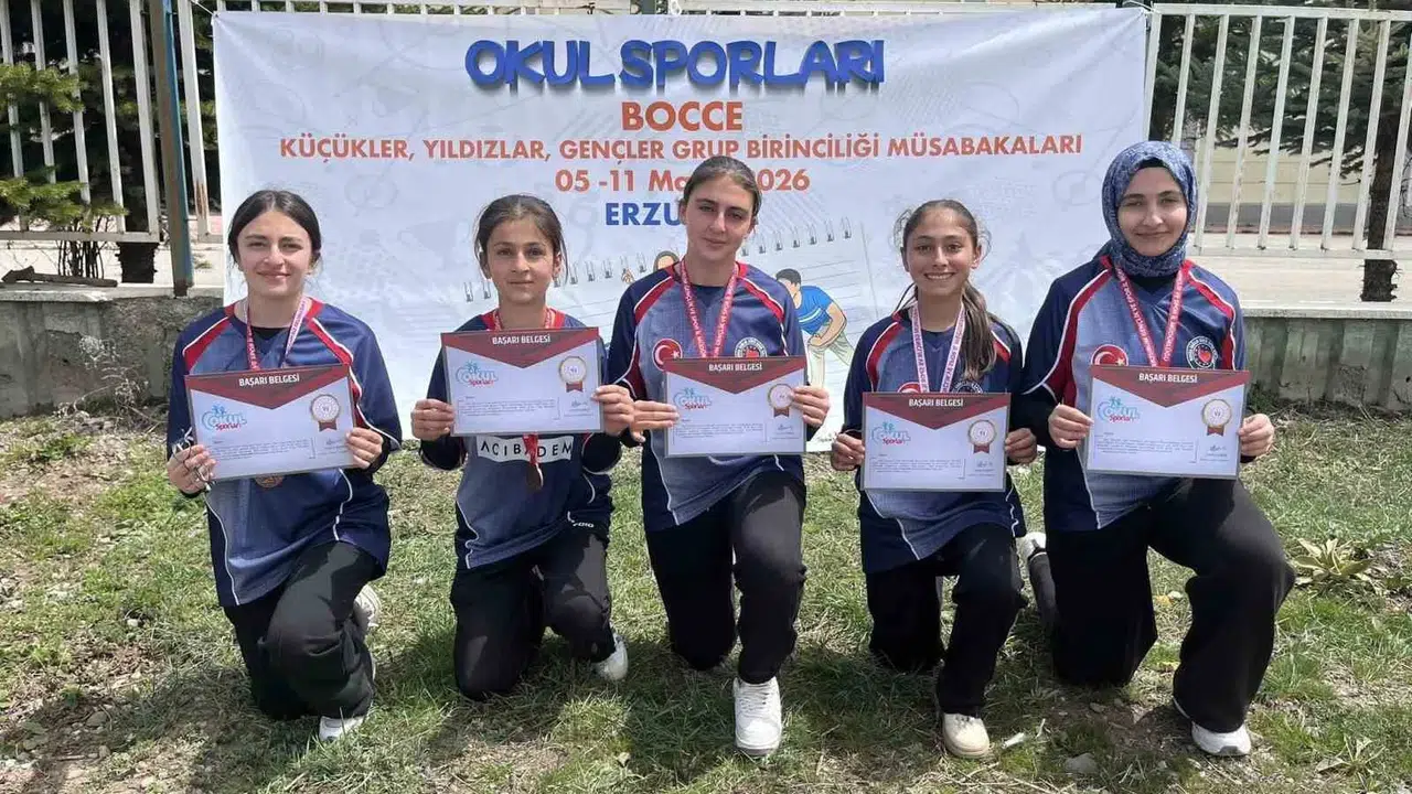 Bayburt’un gururu oldular: Gökçedere’nin genç yetenekleri Türkiye finallerine adını yazdırdı
