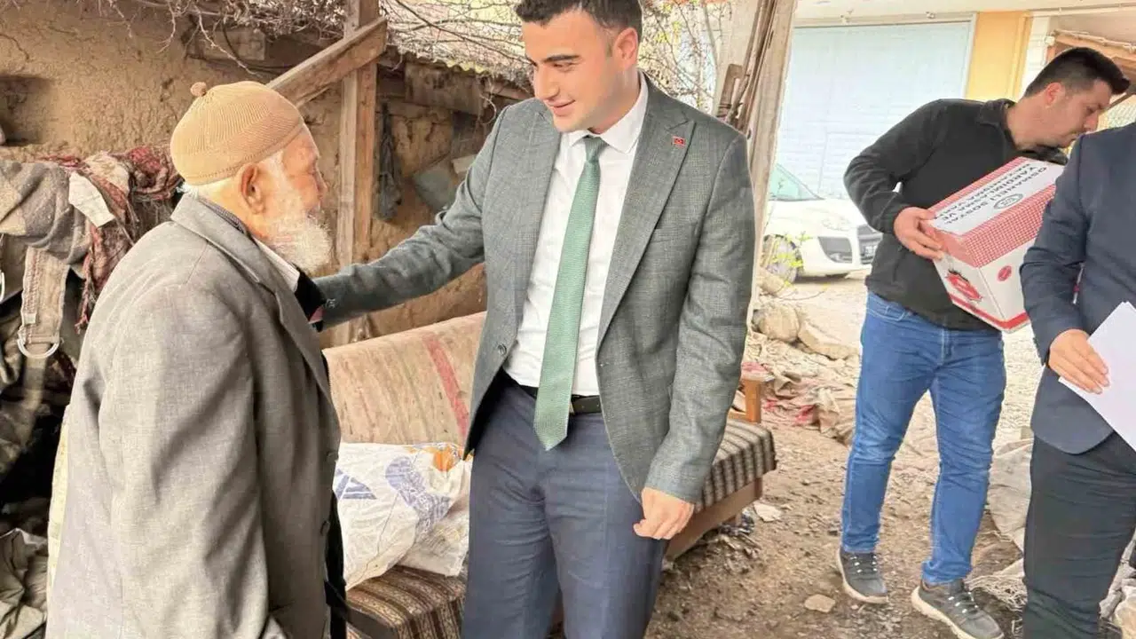 Osmaneli’de kapı kapı dolaştı: Kaymakam Kılıç’tan vatandaşın ayağına hizmet