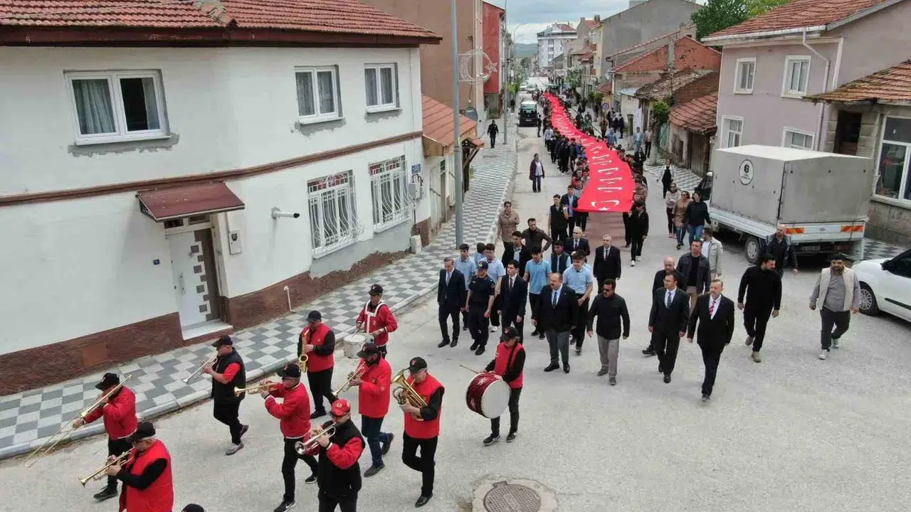 İnönü’de 19 Mayıs coşkusu: 107. yıla özel dev kortej