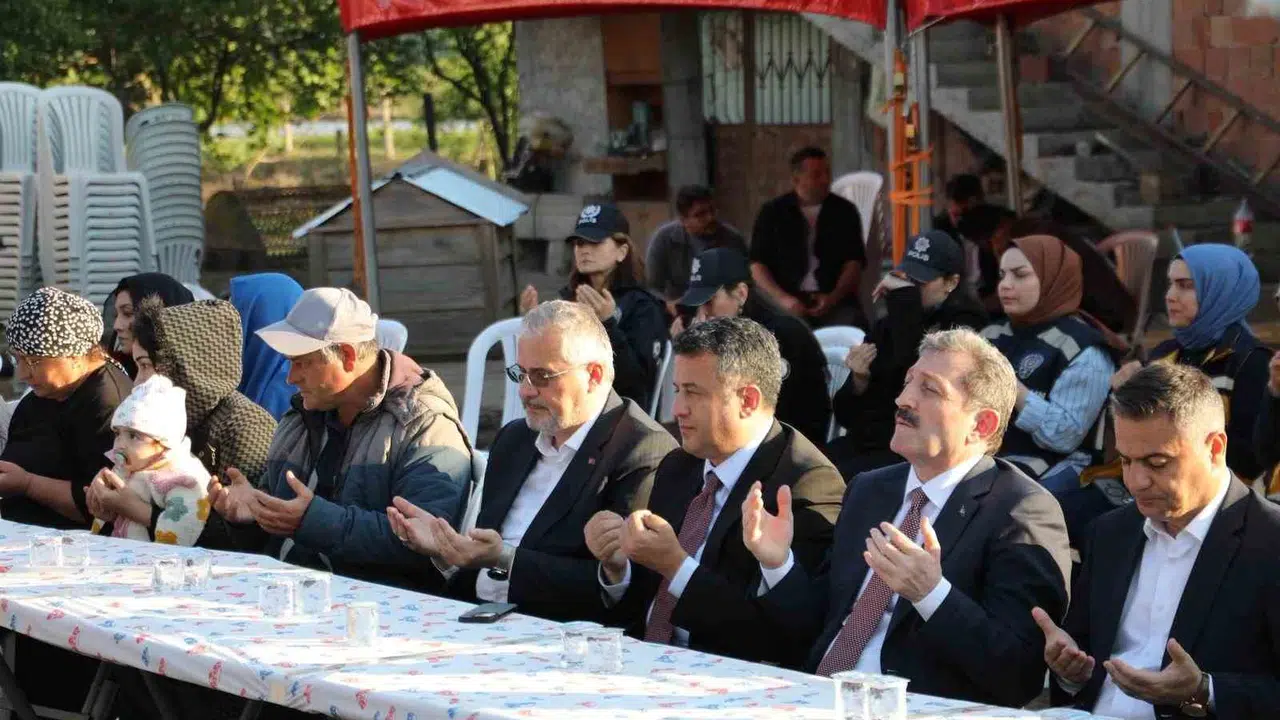 Görevi başında şehit düşen kahraman polise memleketinden vefa: Bafra’da dualar Erkan Tütüncüler için yükseldi