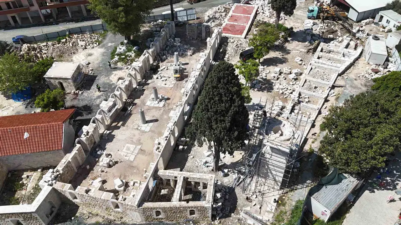 Kahramanmaraş’ta tarihi zafer: 583 yıllık Ulu Camii yeniden cemaatine kavuştu