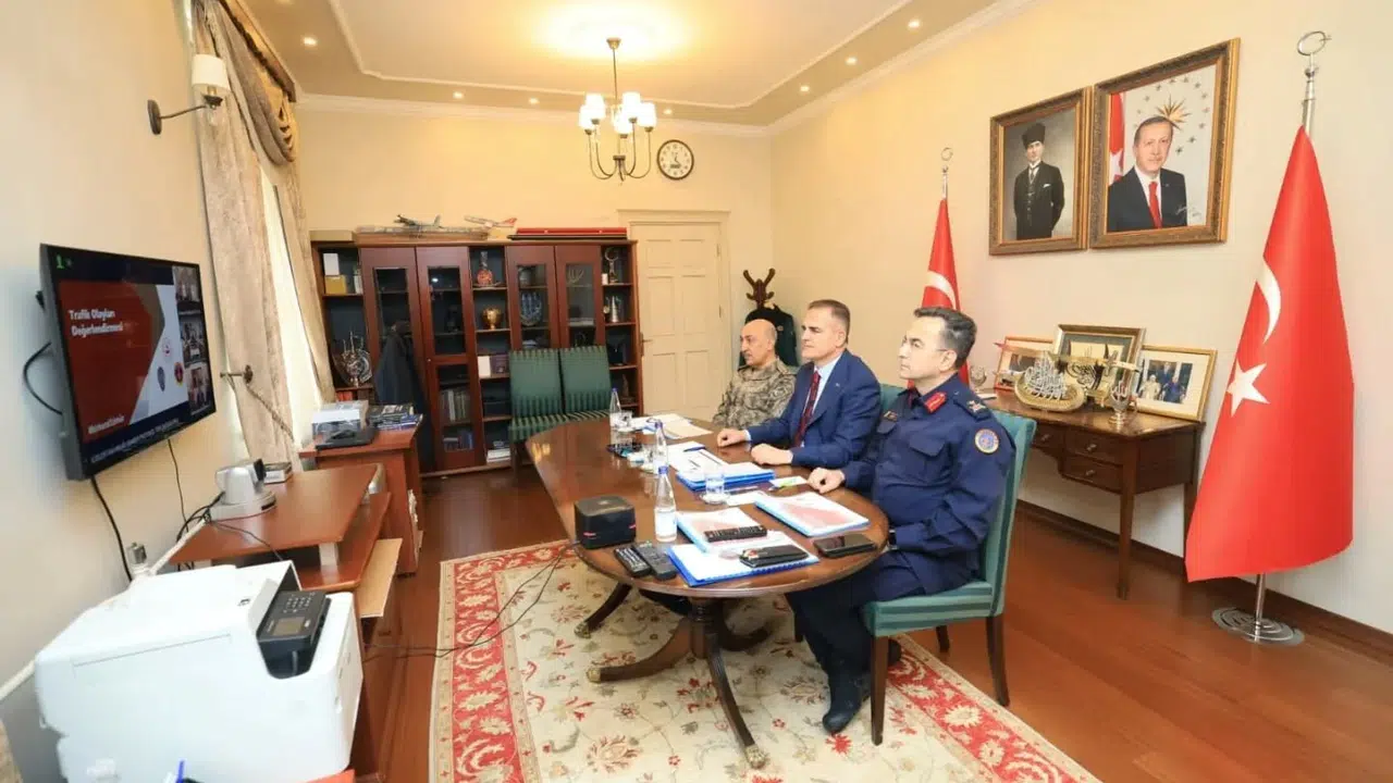 Muğla’da trafik seferberliği: Vali Akbıyık’tan kritik yol haritası mesajı