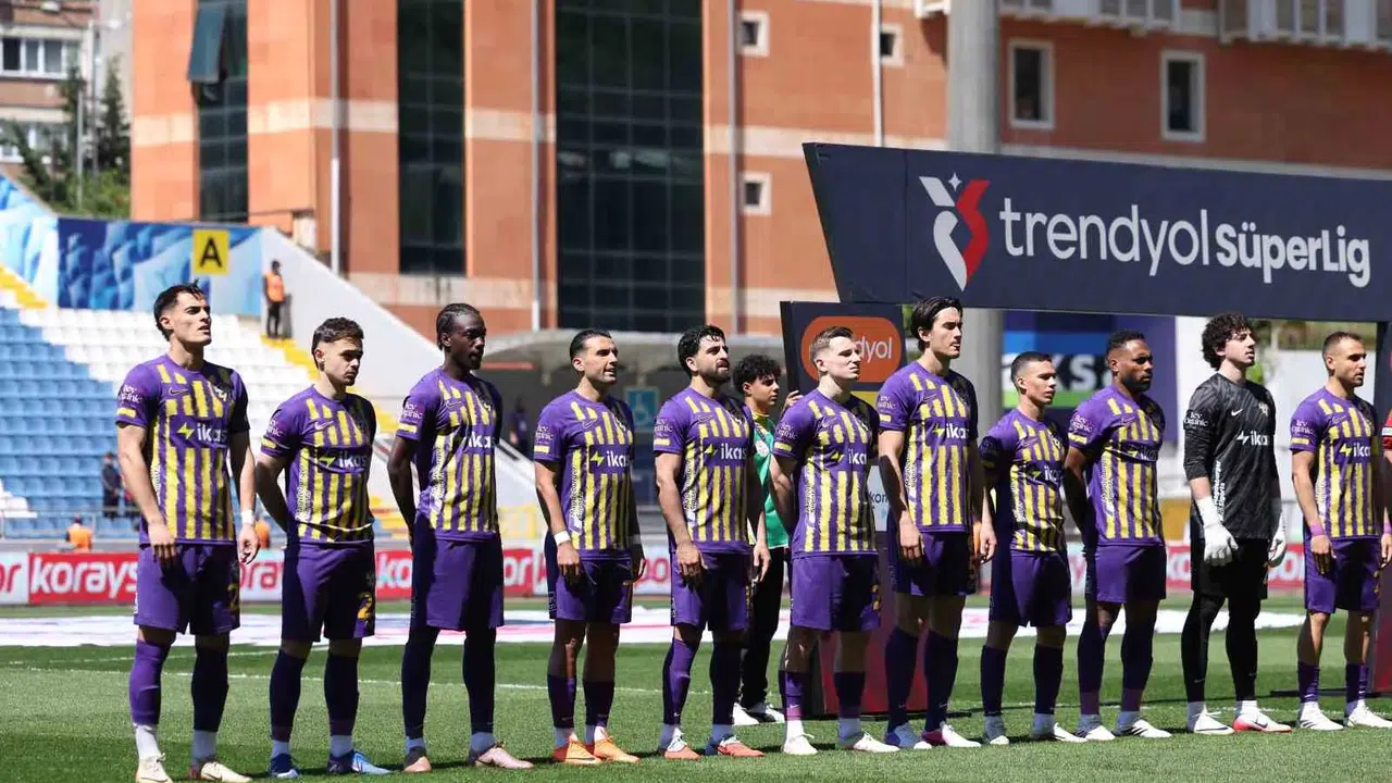 Kadıköy’de dramatik final: Eyüpspor uçurumun kenarından döndü