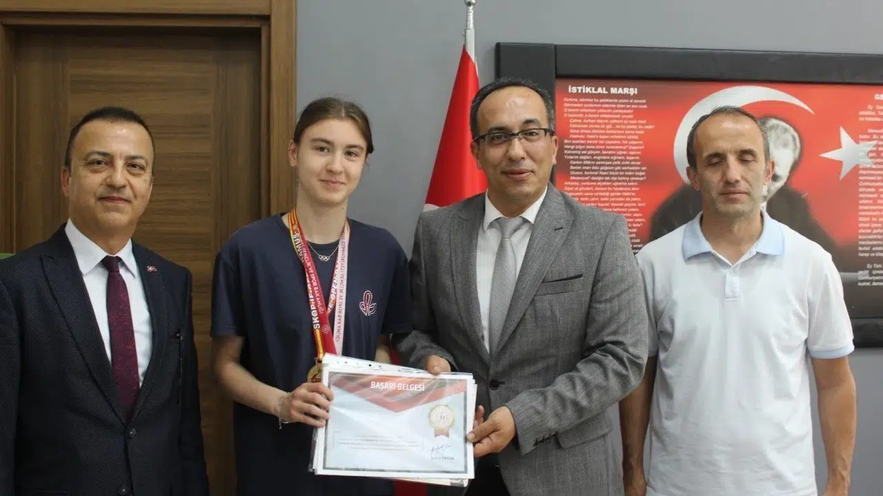 Minderin yeni yıldızı Aydın’dan çıktı: Naile Nur hem Avrupa’da hem Türkiye’de zirveye kuruldu