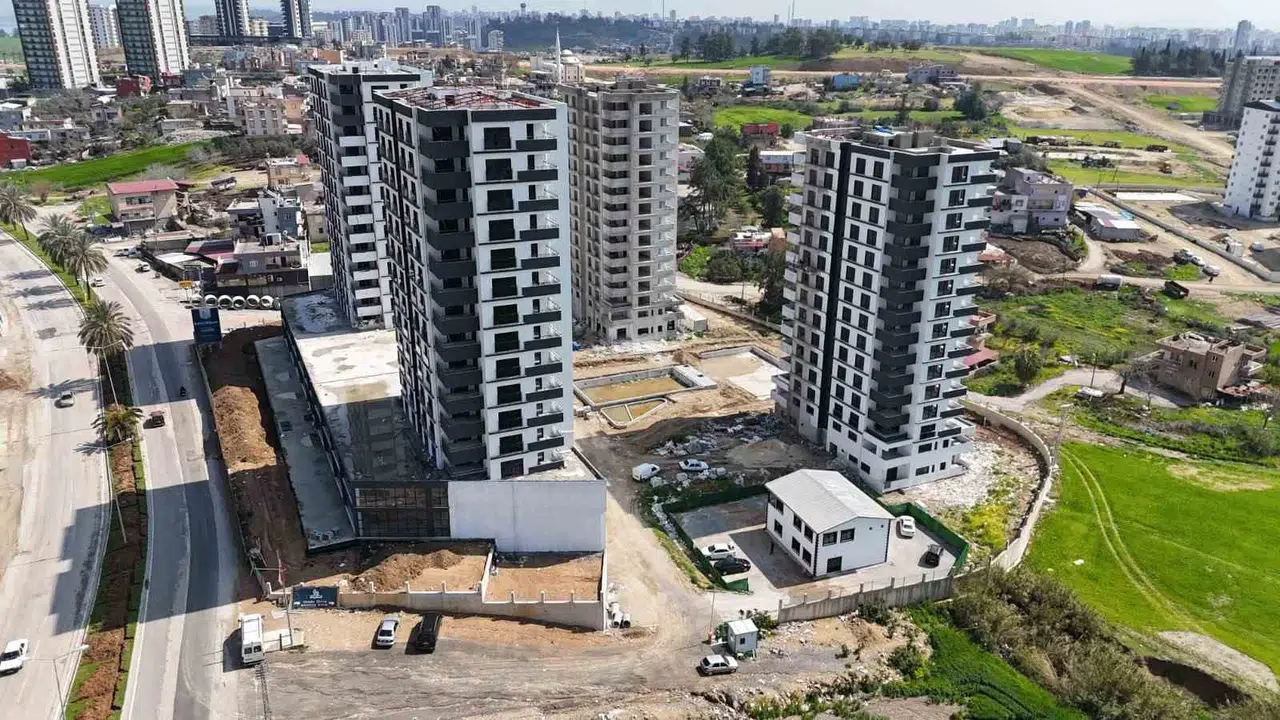 Adana’da konut anlayışını değiştirecek hamle: Bakız İnşaat’tan teknoloji ve güvenliğin buluştuğu yeni yaşam merkezi