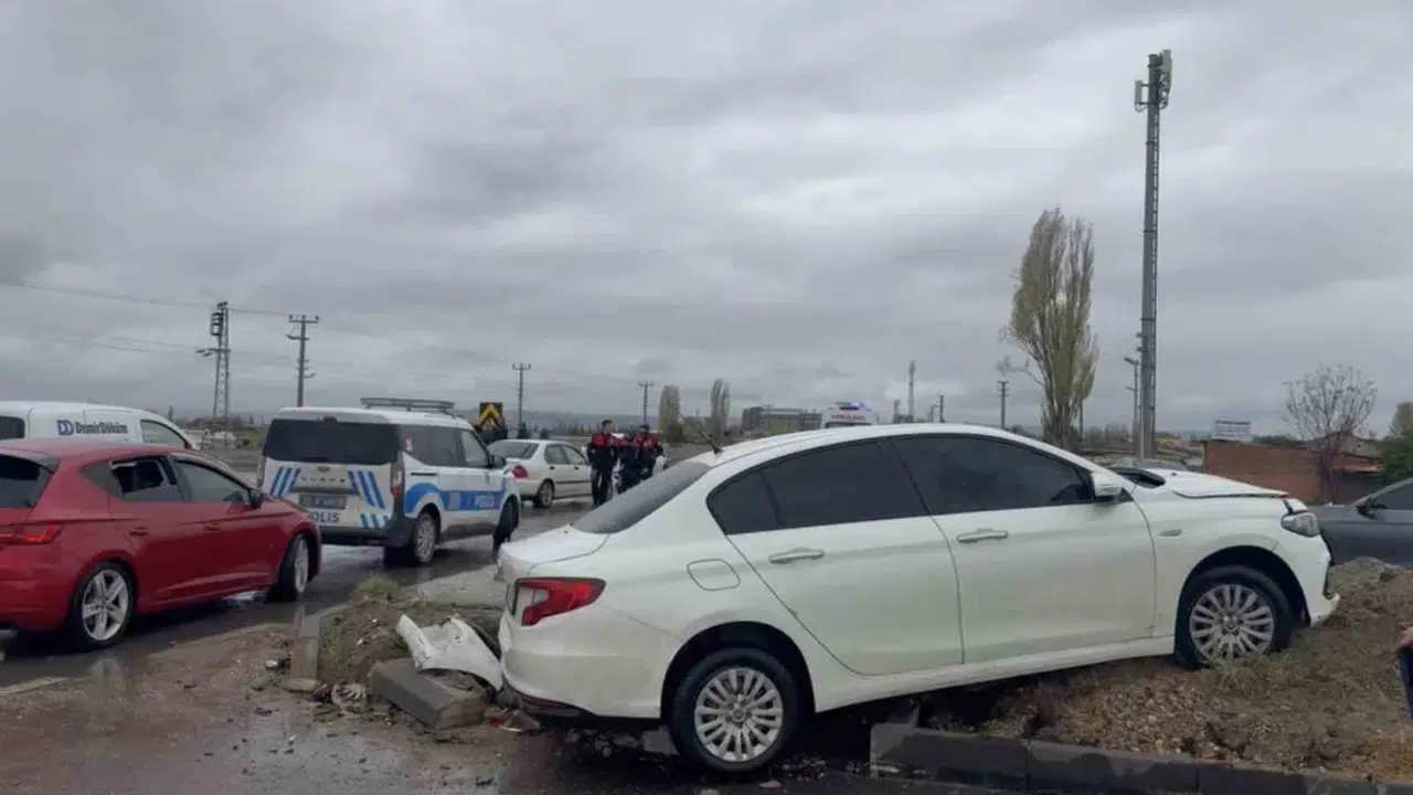 Eskişehir’de yağmur kazayı beraberinde getirdi: 10 yaşındaki çocuk hastanelik oldu
