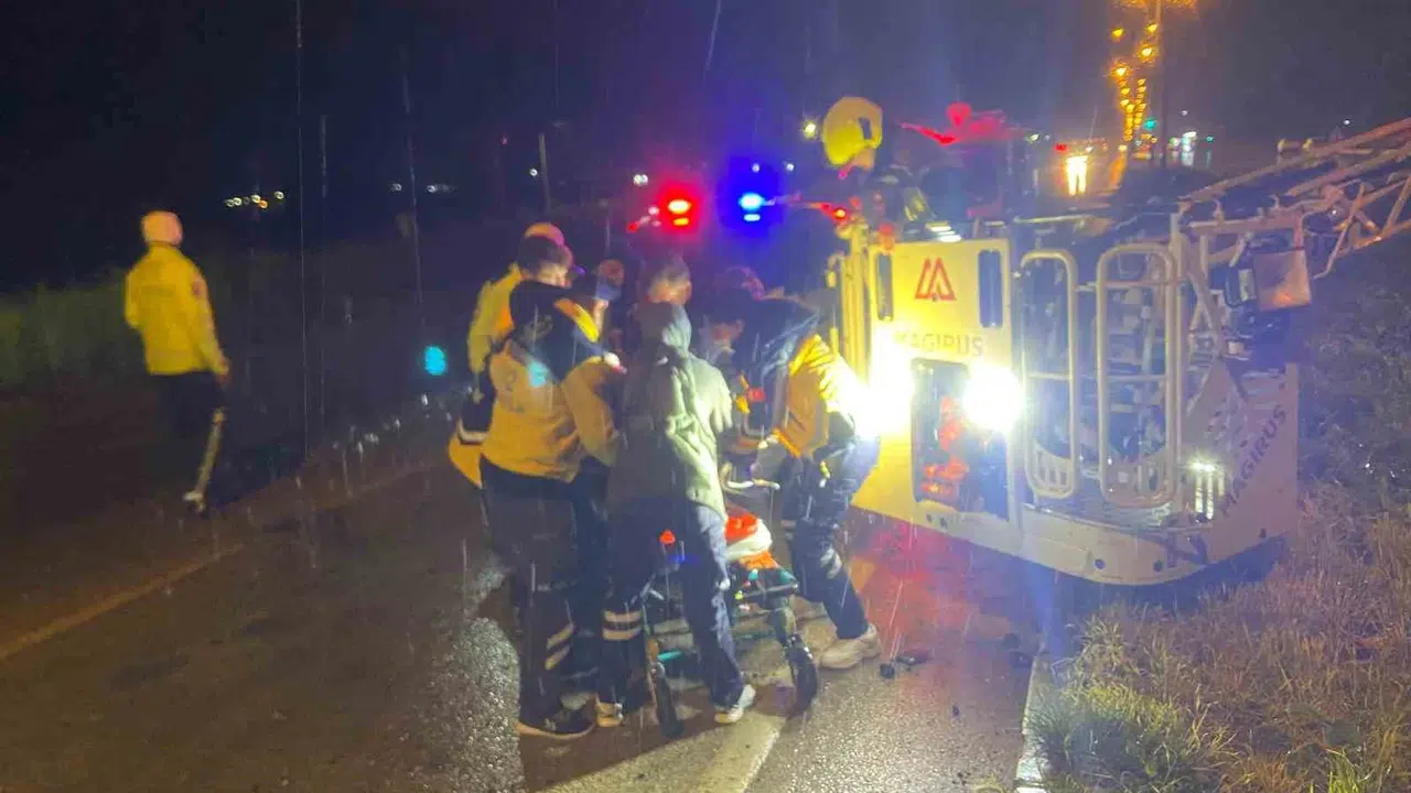 Balıkesir’de gece yarısı dehşeti: Yolcu otobüsü devrildi, acı bilanço ağır