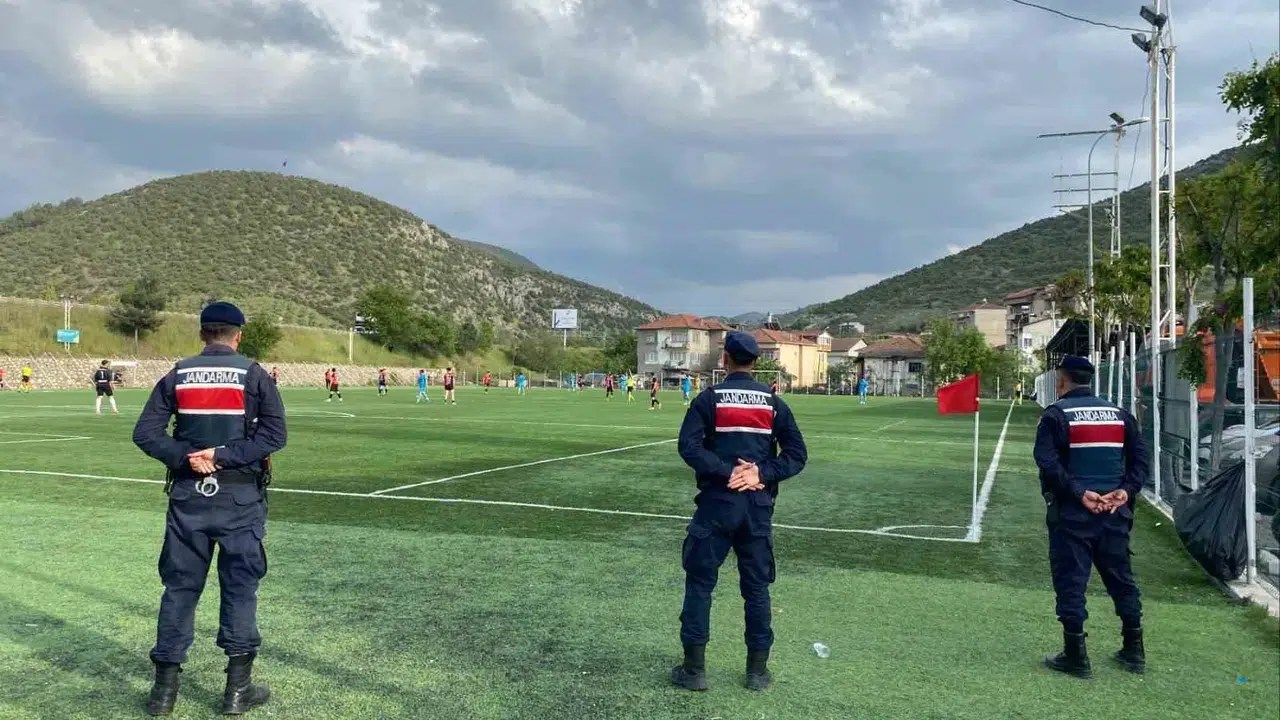Vezirhan'da nefes kesen derbi: Jandarma kuş uçurtmadı, 1299 Bilecikspor sahadan zaferle ayrıldı