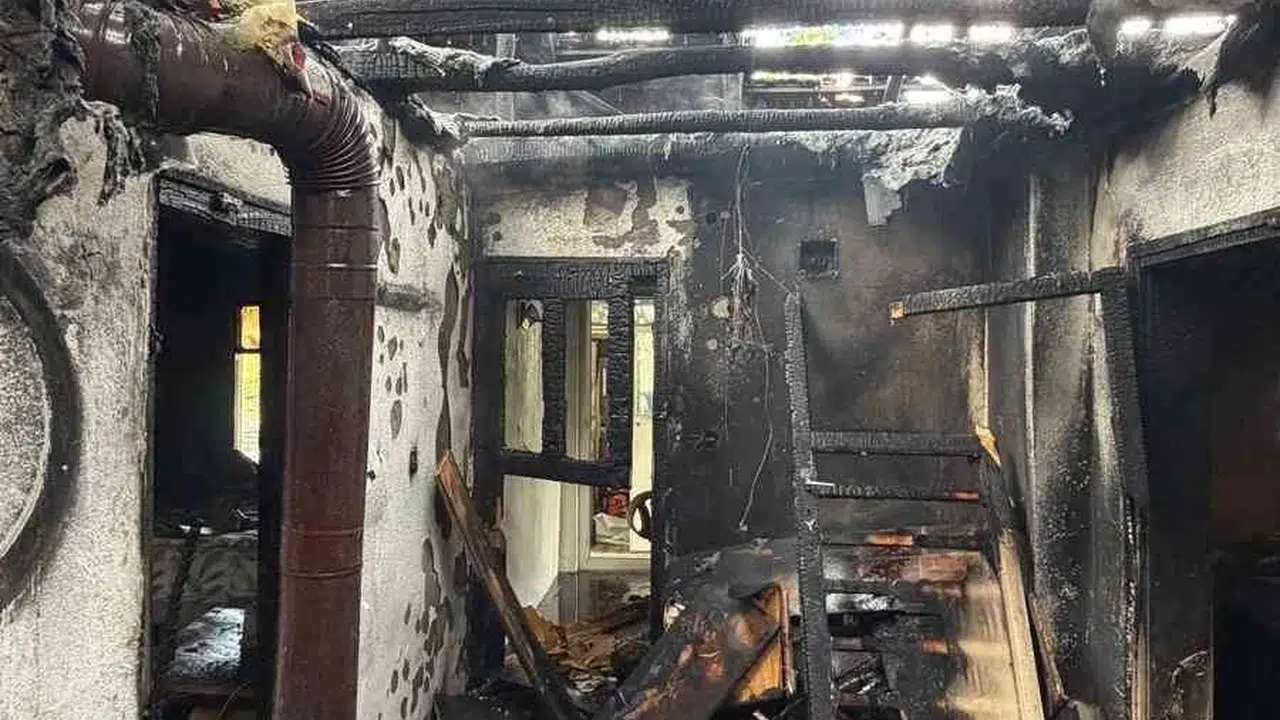 Burdur’da korku dolu anlar: Alevlerin arasında kalan can dostunu itfaiye kurtardı