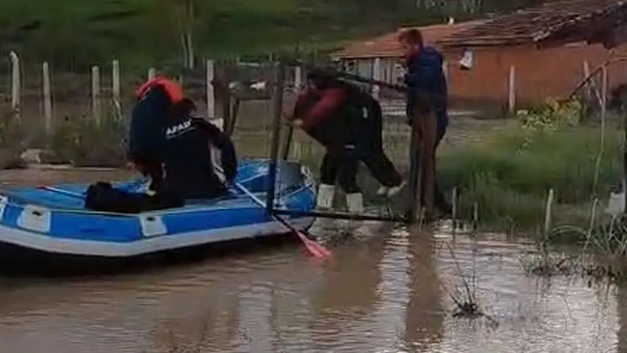 Tokat’ta sel kabusu: AFAD ekipleri botlarla yardıma koştu