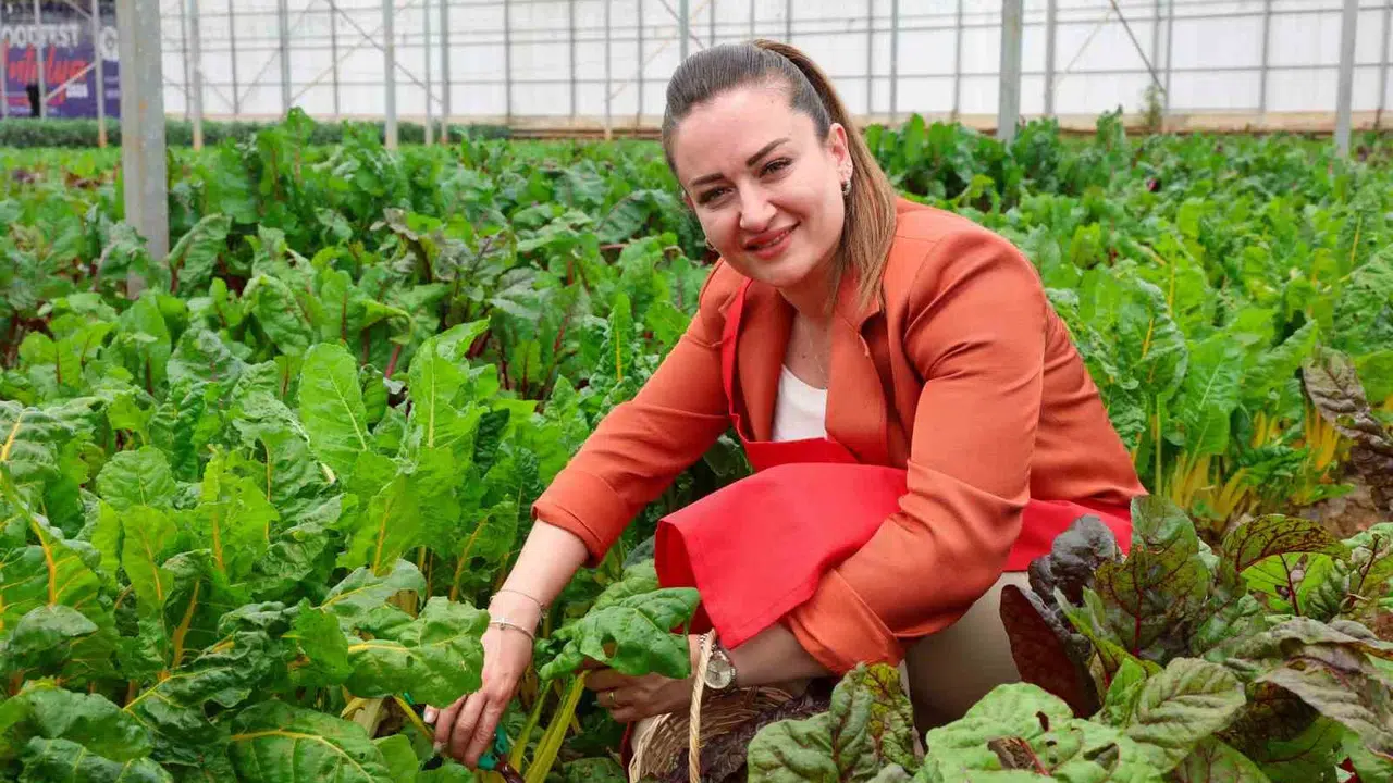 Antalya’nın lezzet rotası yeniden çiziliyor: Gastronomi dünyası bu kez tarlada buluştu