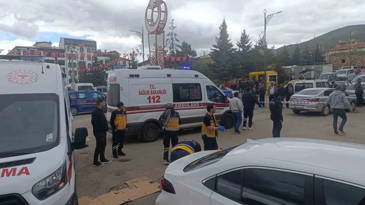 Yıldızeli’nde kanlı hesaplaşma: 4 yıl önceki cinayetin intikamı meydanda alındı