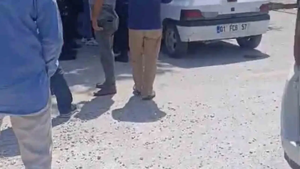 Tarsus’ta park halindeki araçta acı son: Vatandaşlar fark etti, ekipler cansız bedenle karşılaştı