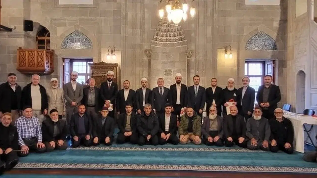 Kutsal kitabın sedası Erzurum’da yankılandı: Bölge finalleri için nefesler tutuldu