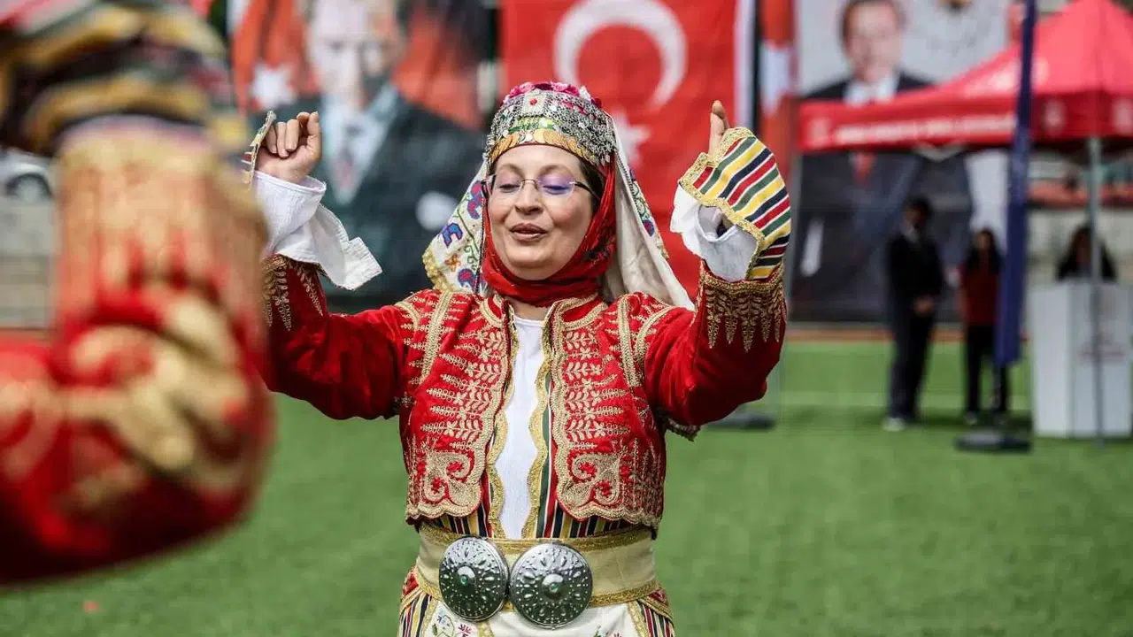 Çameli’de 19 Mayıs coşkusu: Gençler hünerlerini sergiledi, meydanlar bayram yerine döndü