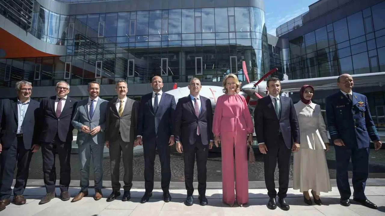 Belçika Sarayı’ndan Türk teknolojisine yakın markaj: Kraliçe Mathilde Baykar tesislerinde