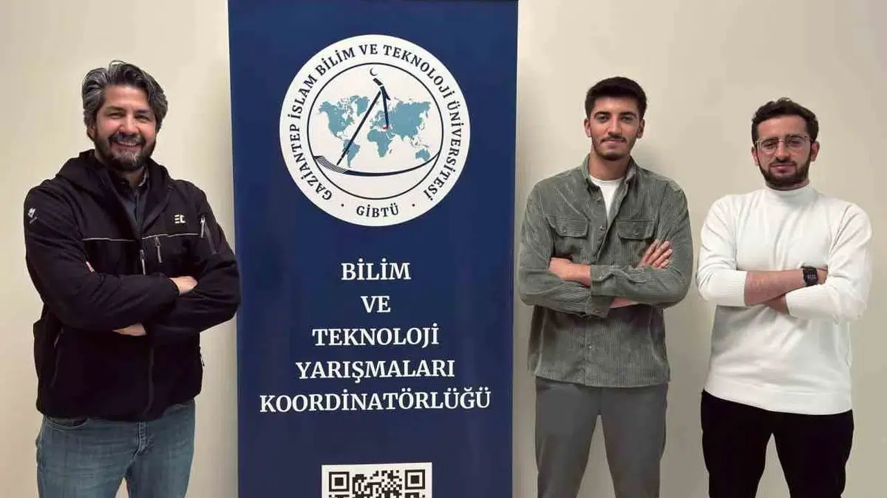 İlahiyatın dijital yüzü: GİBTÜ’lü gençler SosyalFest finalinde devleşti