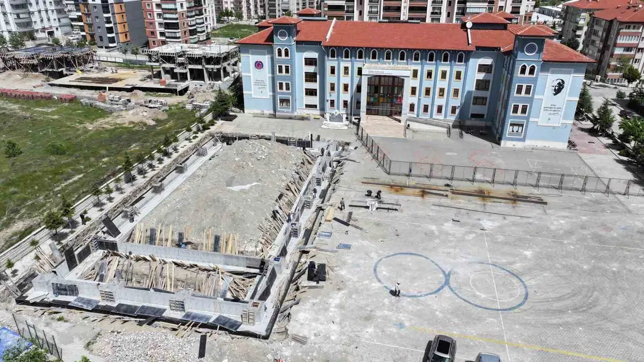 Isparta'da spor yatırımları tam gaz: Gençlerin yeni adresi okullar olacak