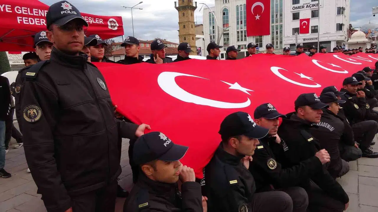 Yozgat 19 Mayıs için tek yürek oldu: Şampiyon sporcudan anlamlı hediye