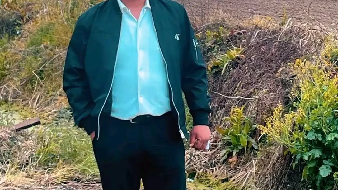 Bafra'da feci kaza: Genç sürücü bariyerlere çarpan araçta can verdi