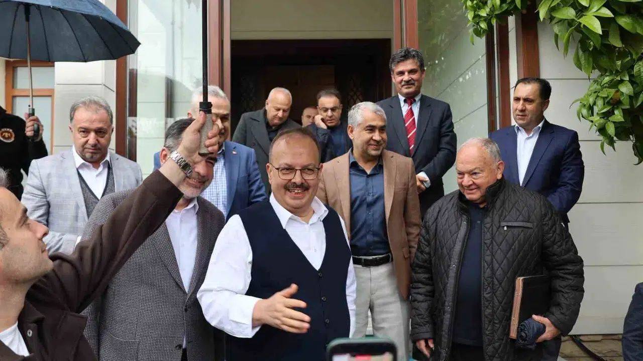 Aydın’da duygusal veda: Vali Canbolat görevini devredip Ankara’ya uğurlandı