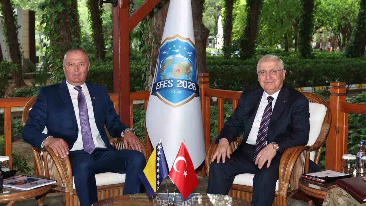 Balkanlar'da kritik temas: Ankara'da savunma diplomasisi trafiği