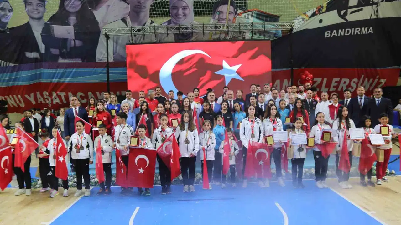 Muğla’nın gurur tablosu: Dünya arenasında devleşen 80 sporcuya büyük onur