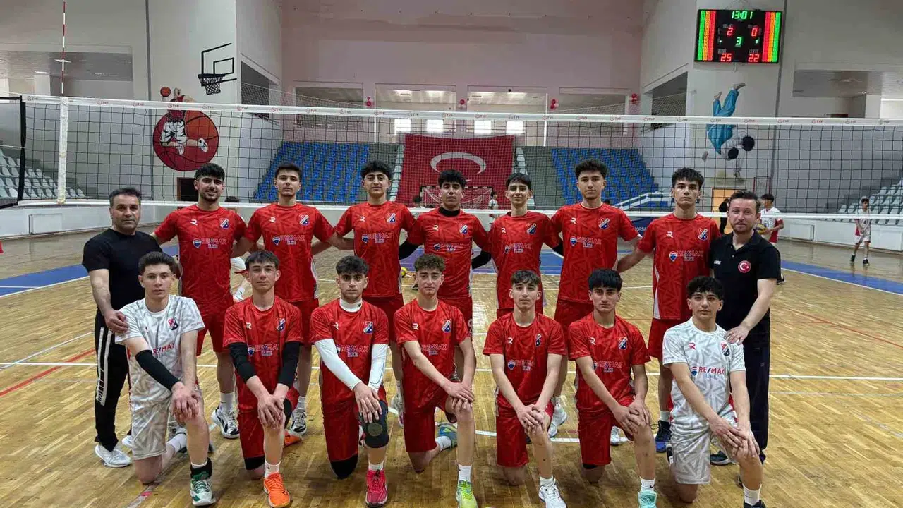 Aşkale’den yükselen voleybol fırtınası: Türkiye finallerinin kapısını set vermeden araladılar