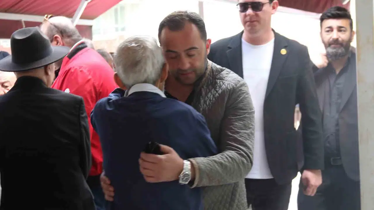 Eskişehirspor'un efsane ismi veda etti: Türk futbolu Nihat Atacan'ı uğurladı
