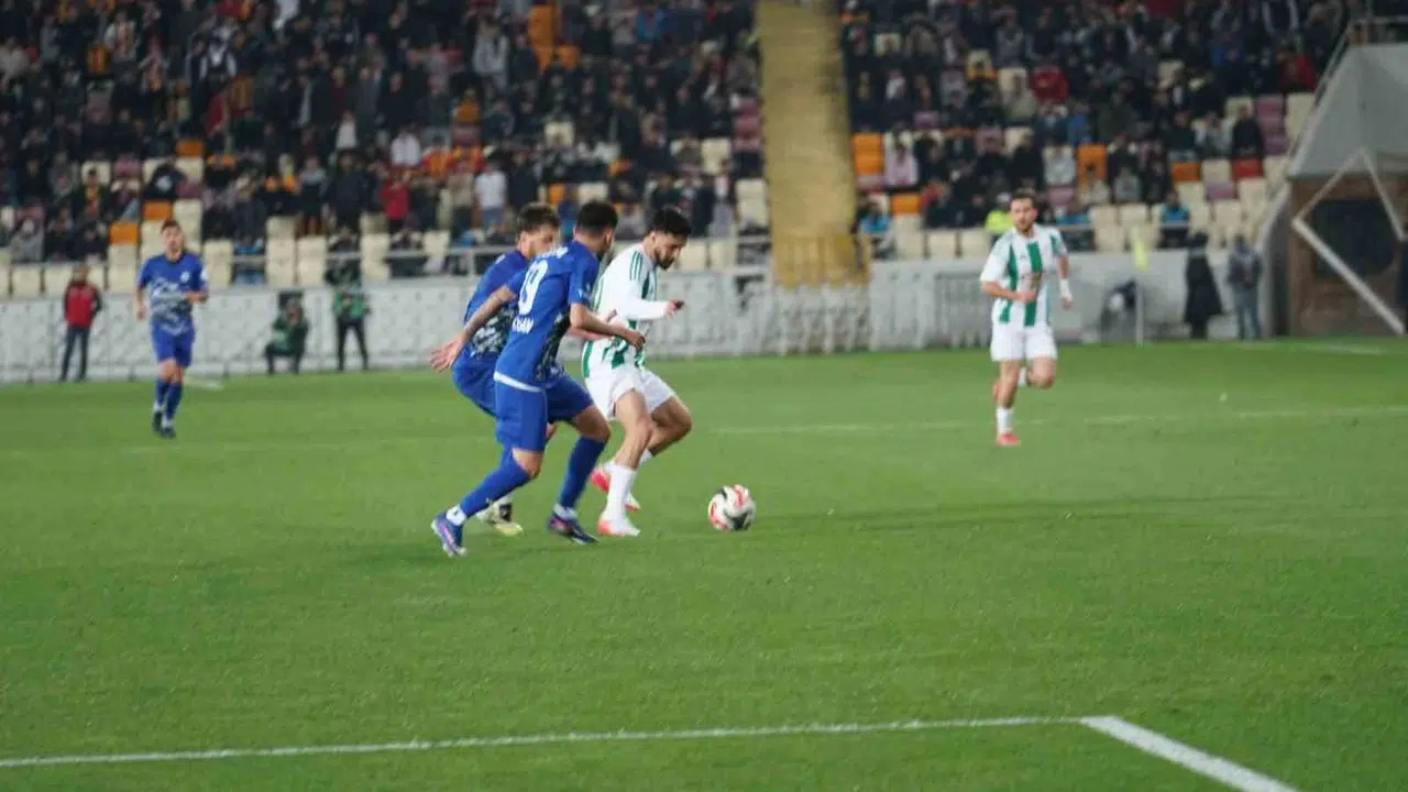 Malatya'da düğüm rövanşa kaldı: Play-off heyecanı başladığı gibi bitti
