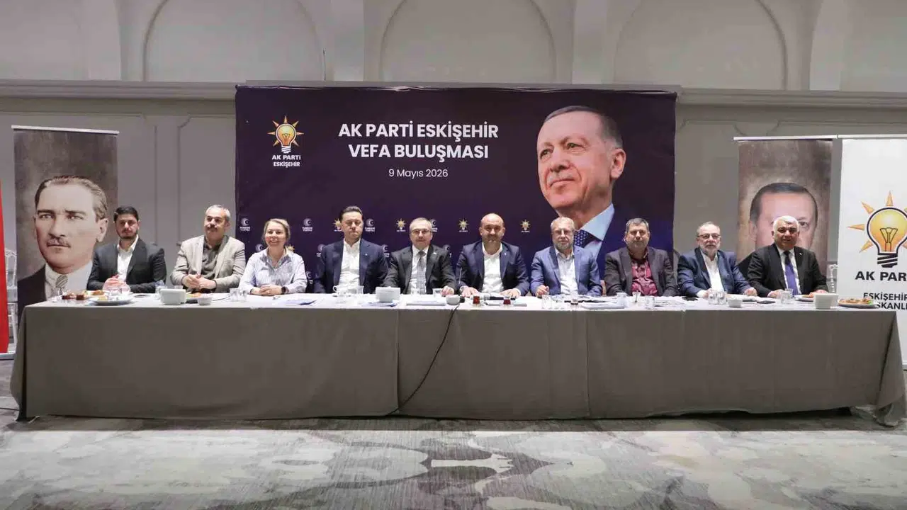 Eskişehir’de teşkilatın dünü ve bugünü aynı sofrada buluştu:  Davamıza dört elle sarılma vakti
