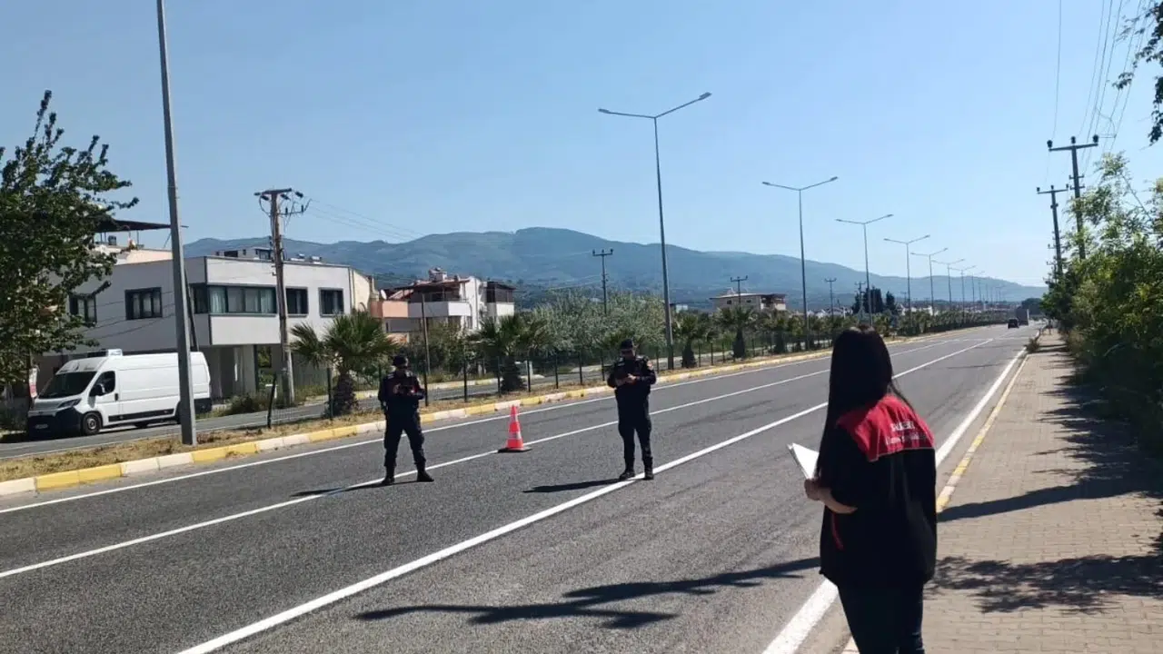 Kurbanlıklar için sıkı denetim: Edremit girişinde 24 saat nöbet başladı