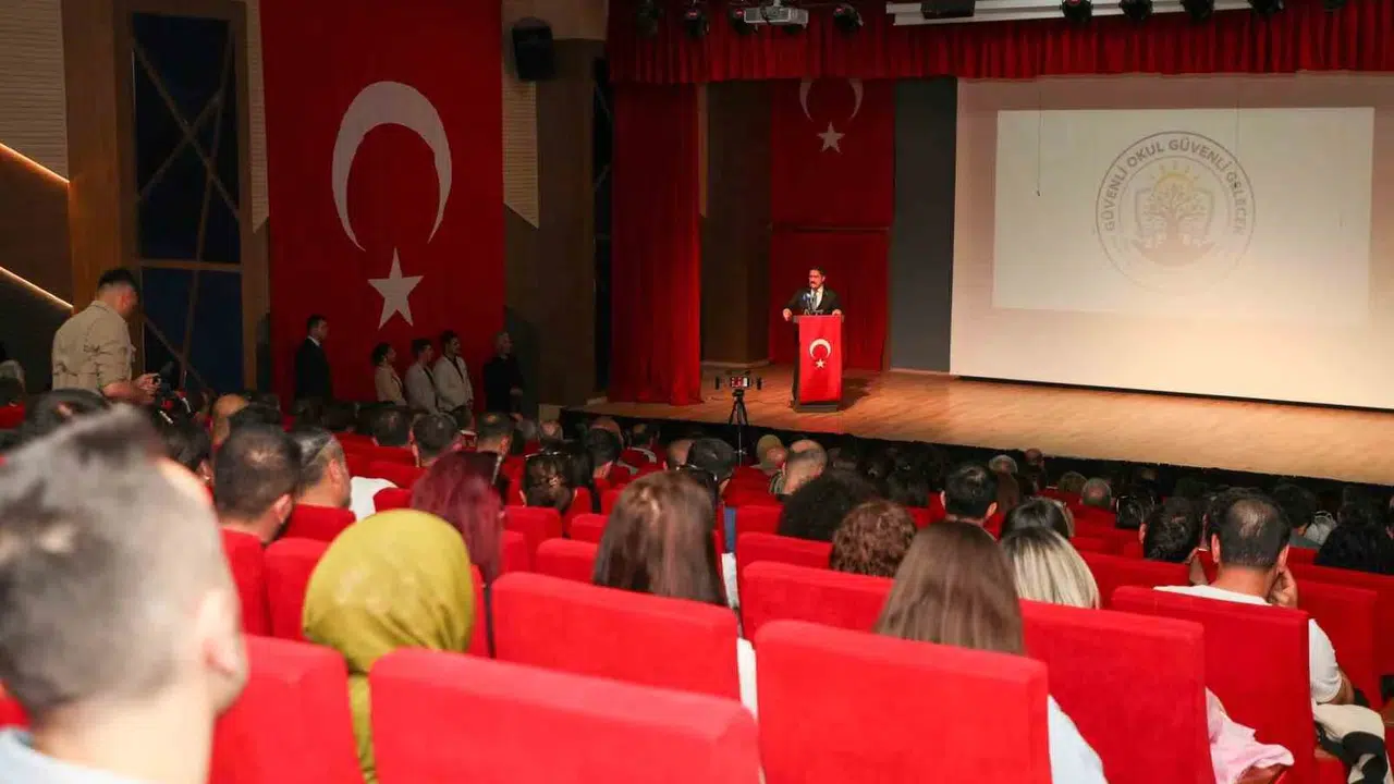 Hatay’da geleceğin teminatı öğrenciler için seferberlik: Eğitimde güvenlik ağı genişliyor