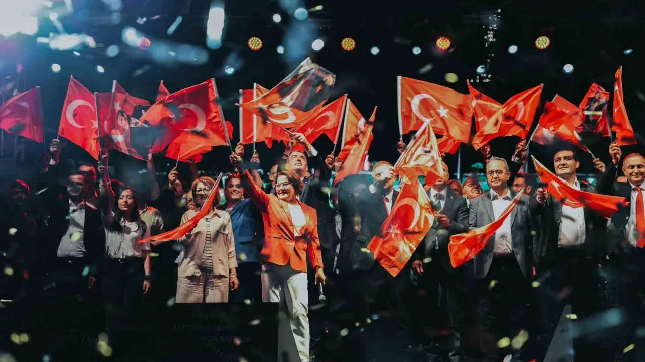 Didim’de 19 Mayıs coşkusu: Yeni yaşam alanı kapılarını dev bir konserle açtı