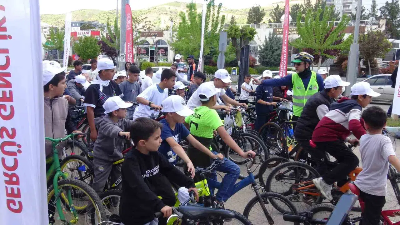 Gercüş’te bahar rüzgarı: Kırkat Göleti kıyısında unutulmaz gün